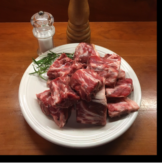Lamb stock bones (2 lbs)
