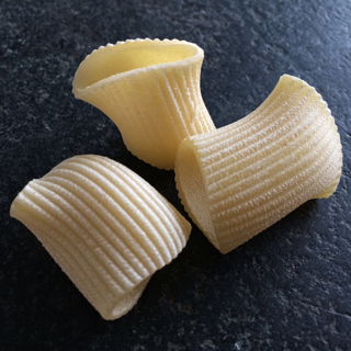 Pasta, Semolina Rigatoni (5lb Bulk Bags)